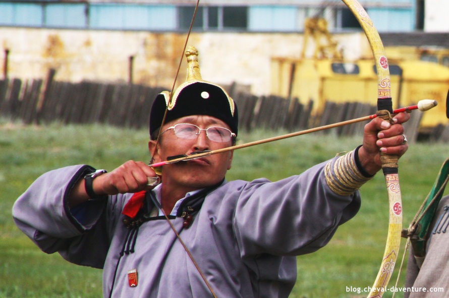 Epreuve de tir à l'arc en Mongolie @Blog Cheval d'Aventure
