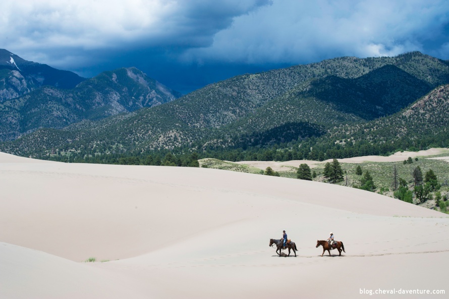 A cheval dans le parc national de Great Sand Dunes, Colorado @Blog Cheval d'Aventure