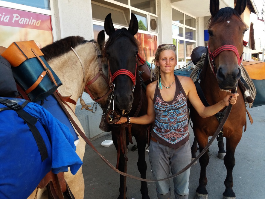 Savoir qu'on devra quitter les chevaux à la fin du voyage n'empêche pas de s'y attacher @Blog Cheval d’Aventure